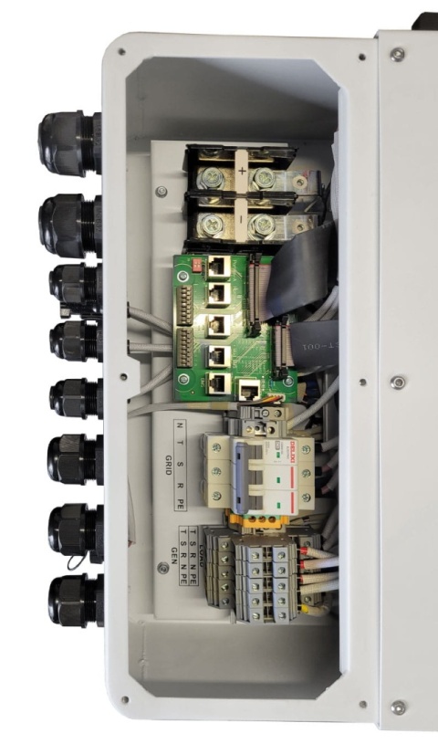Inwerter hybrydowy ULTRA HYBRID PRO 8K 3F 48/230V-400V (8000W) + 2xMPPT (200-650V) Wi-Fi INWERTER HYBRYDOWY